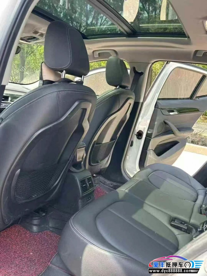 20年宝马X2轿车抵押车出售