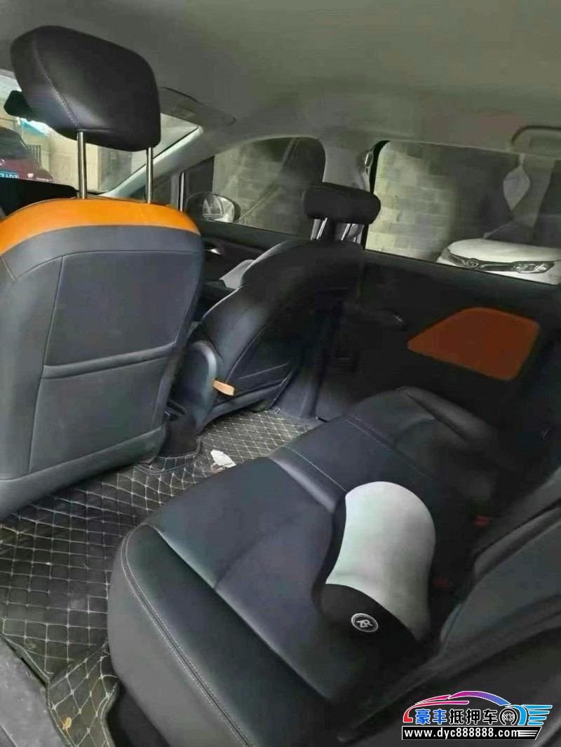 24年奔腾奔腾NAT轿车抵押车出售