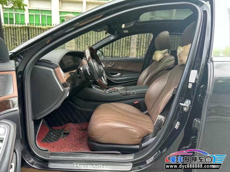 19年奔驰迈巴赫S级轿车抵押车出售