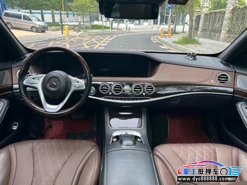 19年奔驰迈巴赫S级轿车抵押车出售
