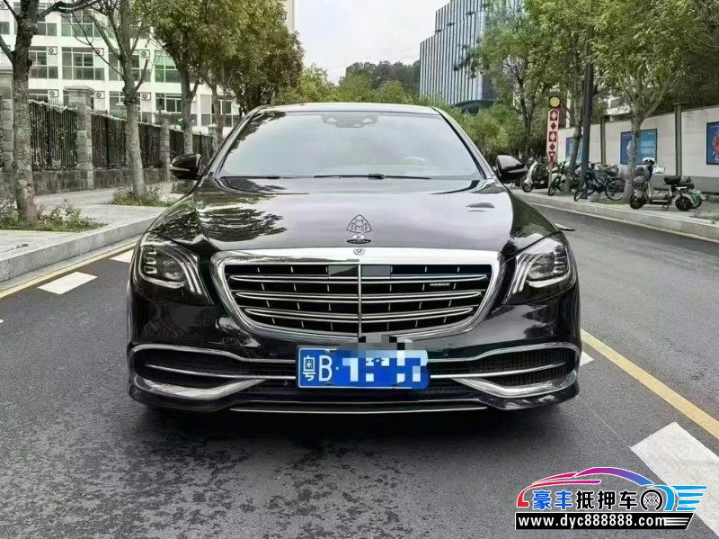 18年奔驰迈巴赫S级轿车抵押车出售