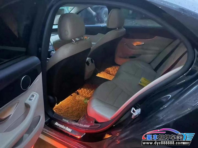 15年奔驰C轿车抵押车出售