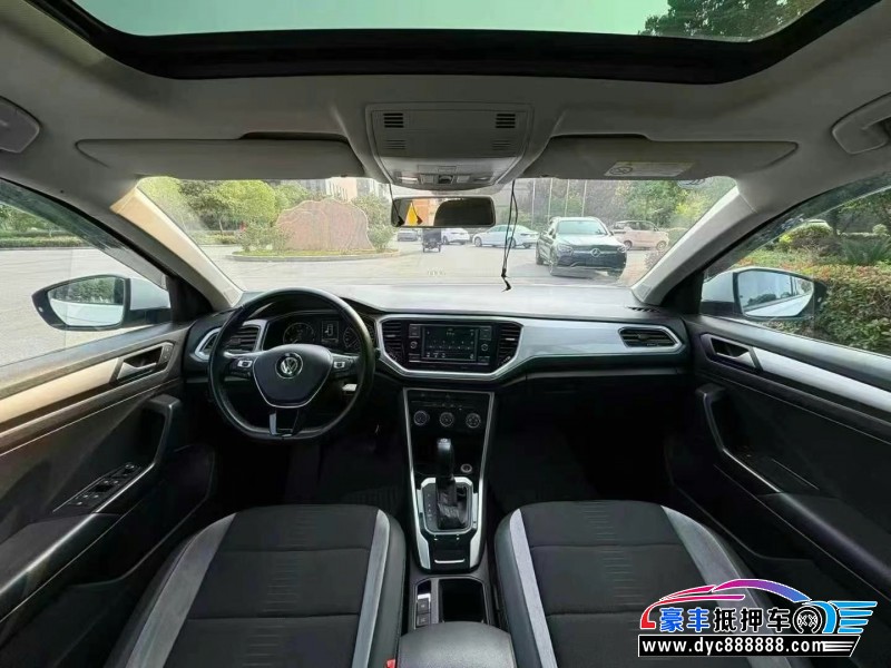 20年大众探歌轿车抵押车出售