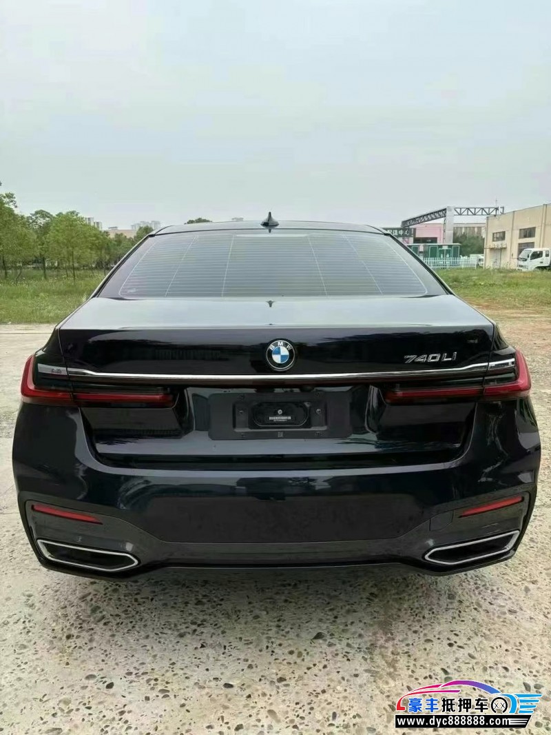 21年宝马7系轿车抵押车出售