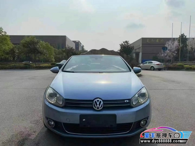 抵押车出售13年大众高尔夫轿车