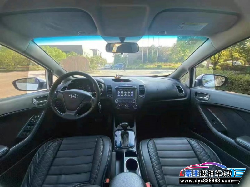 16年起亚K3轿车抵押车出售