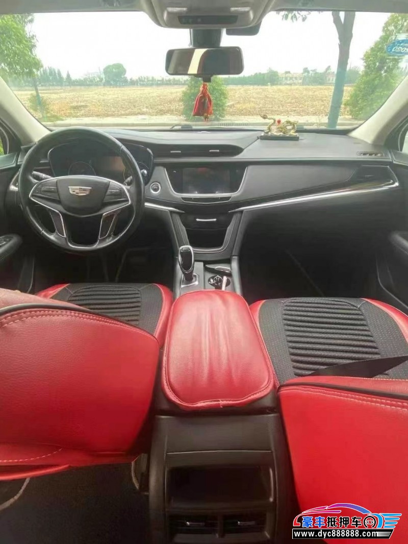 18年凯迪拉克XT5轿车抵押车出售