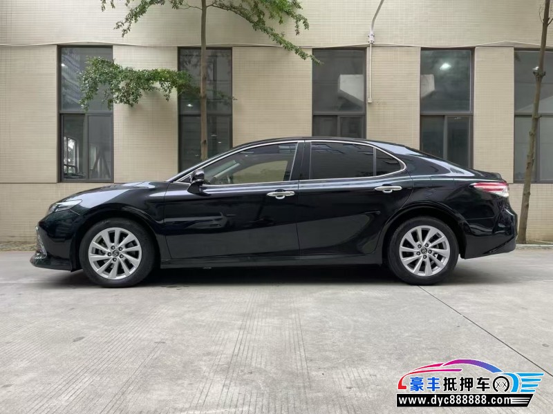 22年丰田凯美瑞轿车抵押车出售