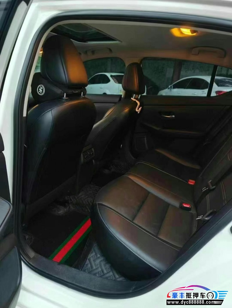 21年日产轩逸轿车抵押车出售