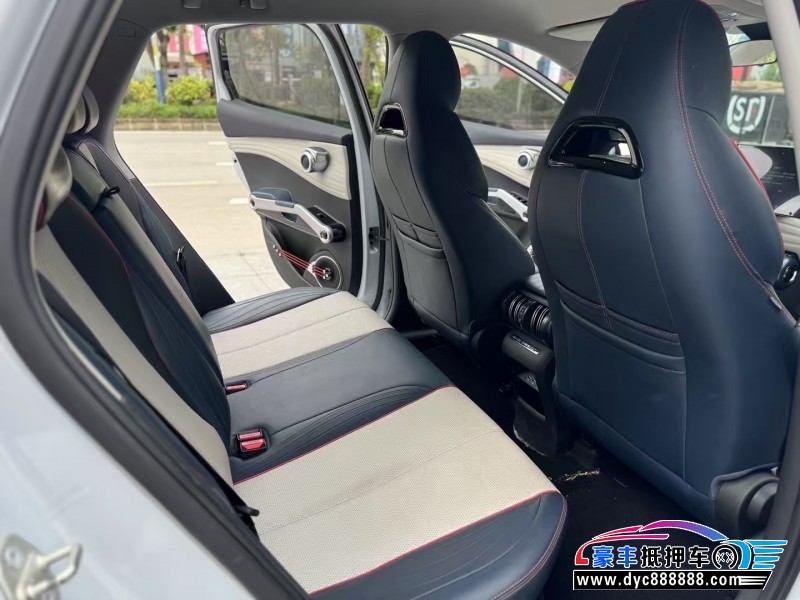 22年比亚迪元轿车抵押车出售