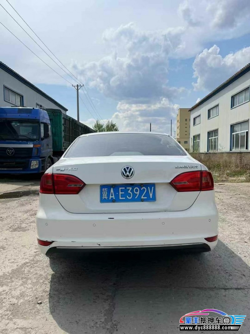 15年大众速腾轿车抵押车出售