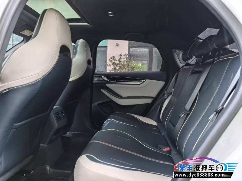 22年比亚迪秦轿车抵押车出售