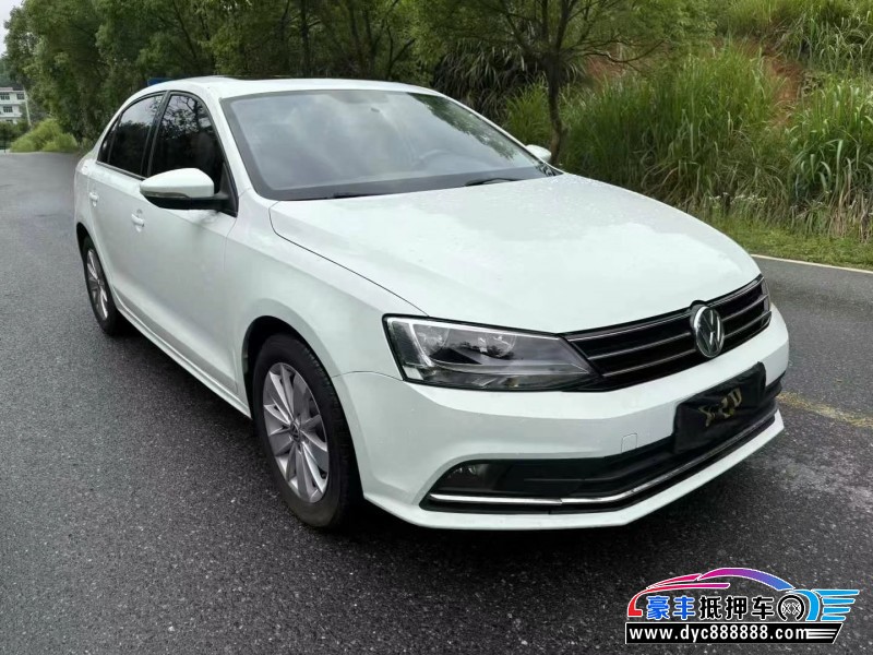 19年大众速腾轿车抵押车出售