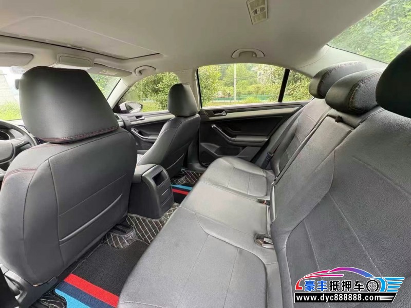 19年大众速腾轿车抵押车出售