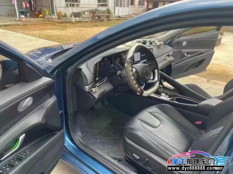 21年现代伊兰特轿车抵押车出售