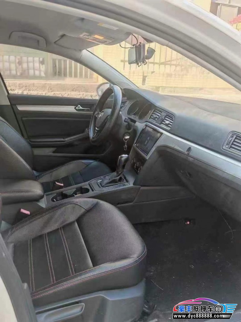 18年大众凌渡轿车抵押车出售