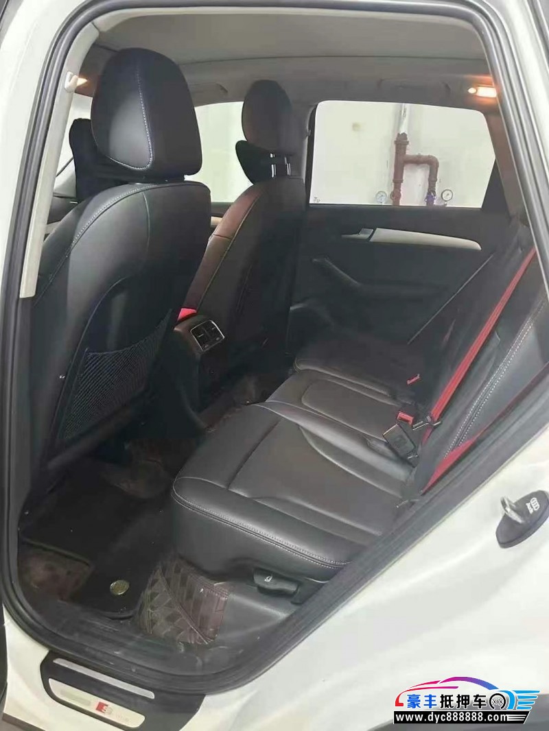 16年奥迪Q5轿车抵押车出售