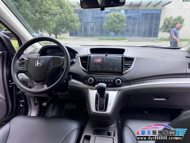 16年本田CR-V轿车抵押车出售