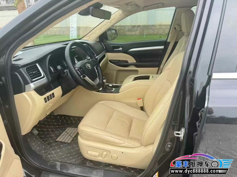 18年丰田汉兰达轿车抵押车出售