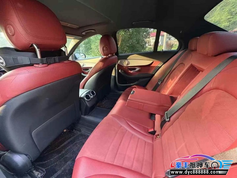 17年奔驰C轿车抵押车出售