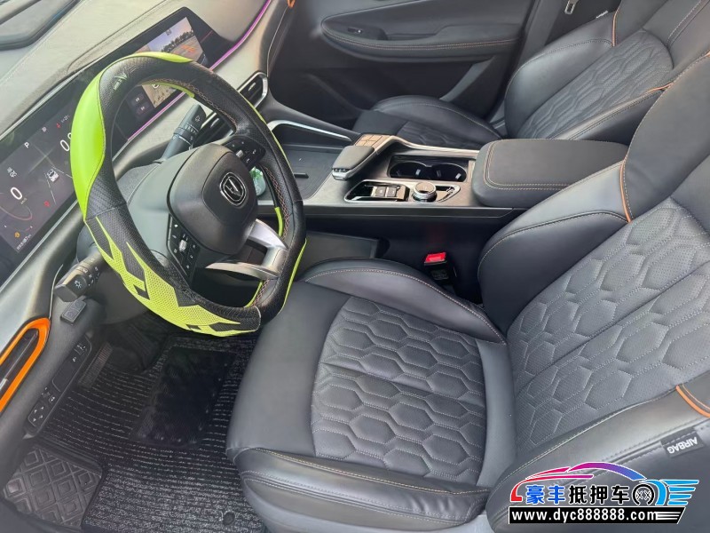 21年长安长安UNI轿车抵押车出售