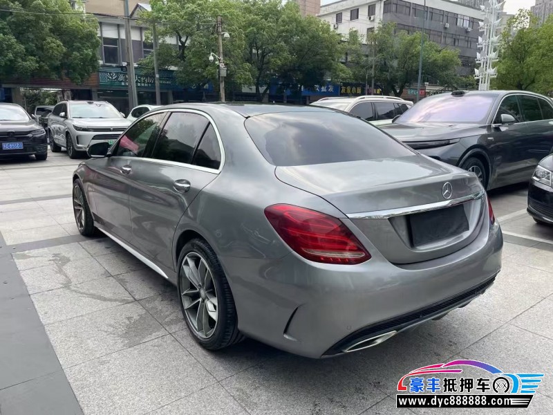 14年奔驰C轿车抵押车出售