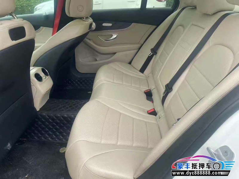 16年奔驰C轿车抵押车出售