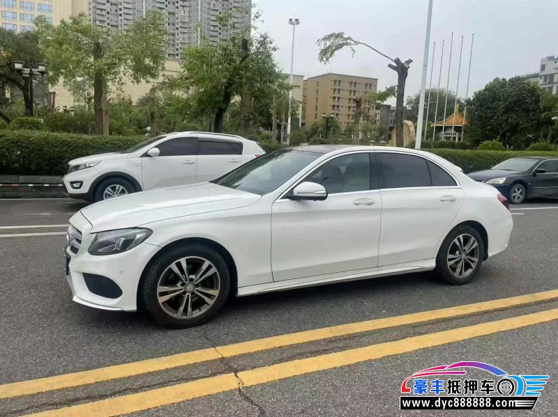 16年奔驰C轿车抵押车出售