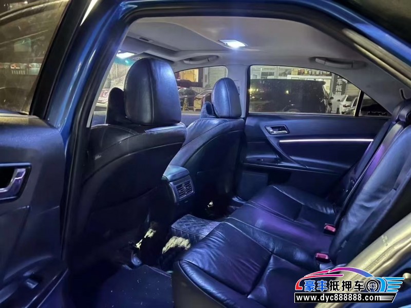 12年丰田锐志轿车抵押车出售