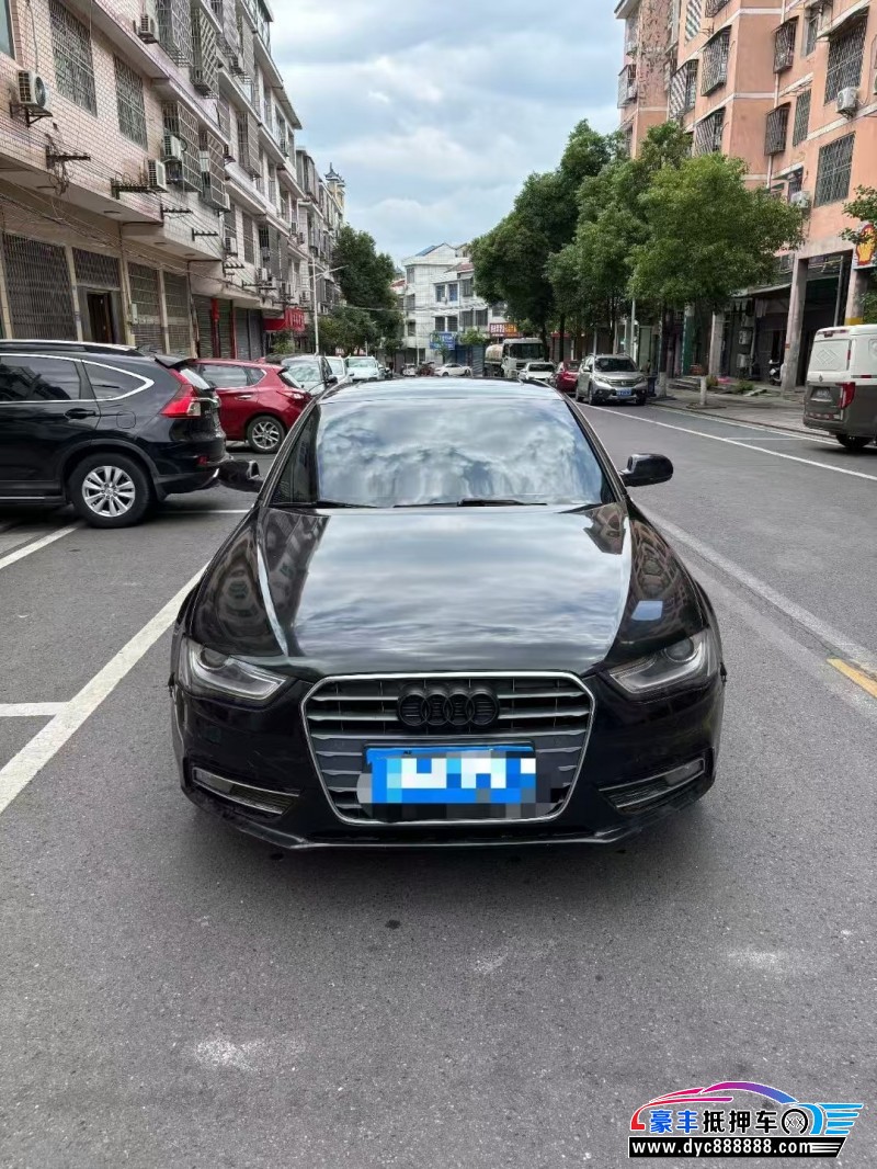 抵押车出售13年奥迪A4L轿车