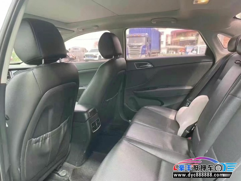 17年现代名图轿车抵押车出售