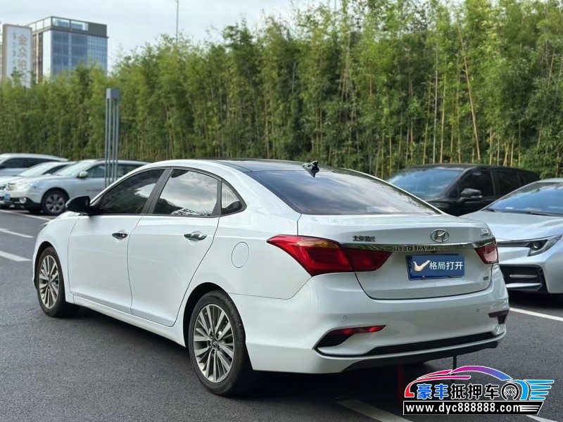 17年现代名图轿车抵押车出售