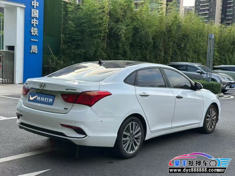 17年现代名图轿车抵押车出售