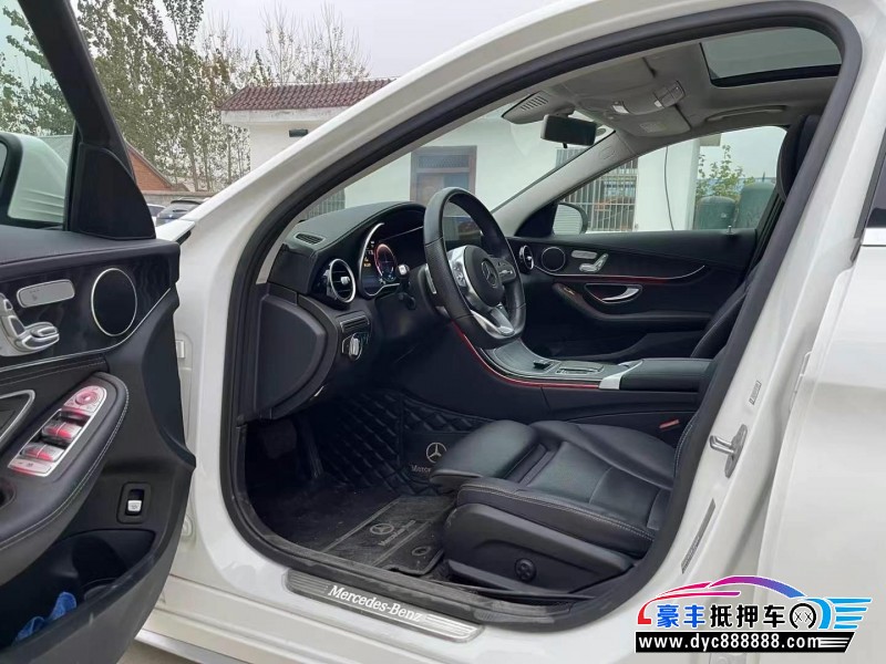 20年奔驰C轿车抵押车出售