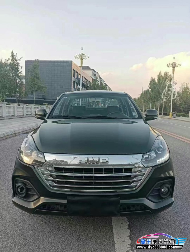 21年江铃宝典轿车抵押车出售