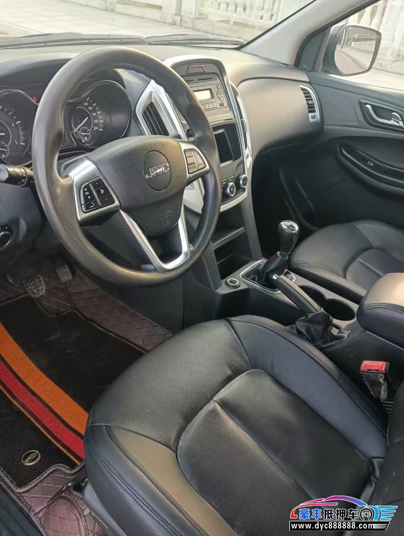 21年江铃宝典轿车抵押车出售