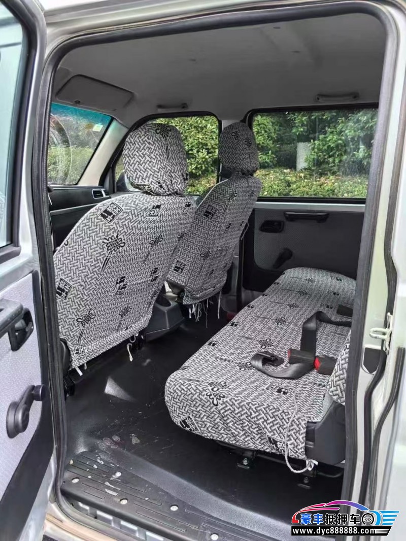 23年金杯T32轿车抵押车出售