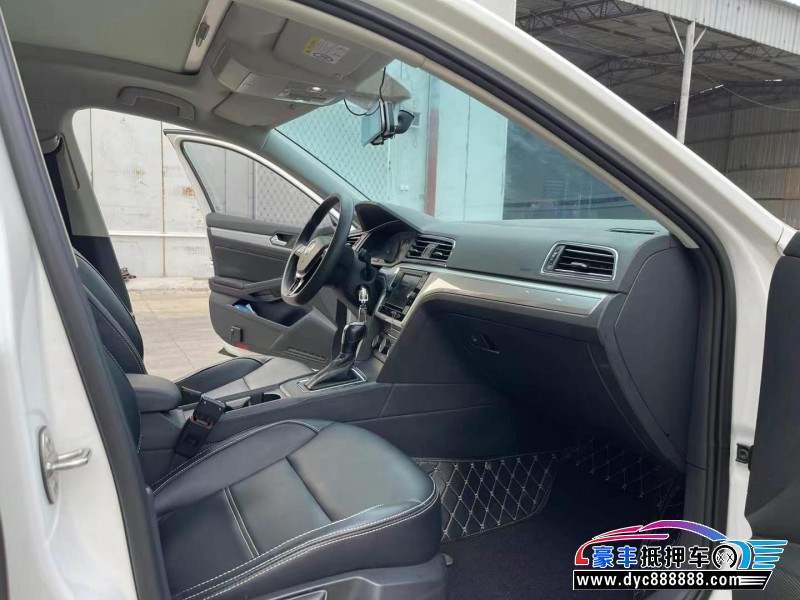 20年大众凌渡轿车抵押车出售