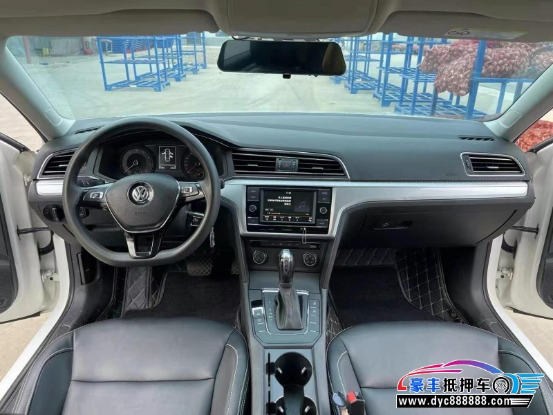 20年大众凌渡轿车抵押车出售