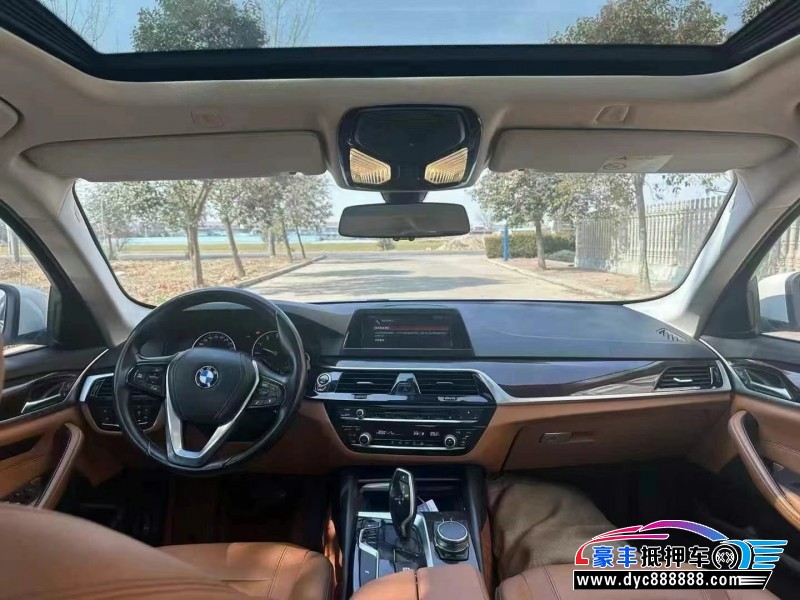 17年宝马5系轿车抵押车出售