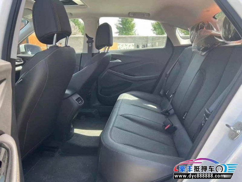 25年别克威朗轿车抵押车出售