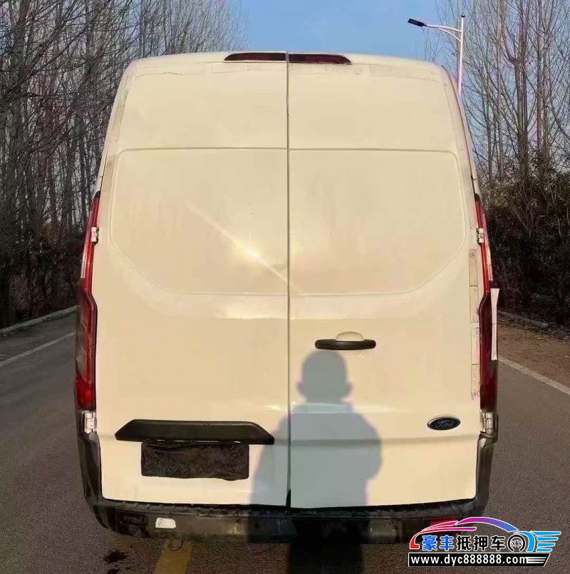 17年福特全顺轿车抵押车出售