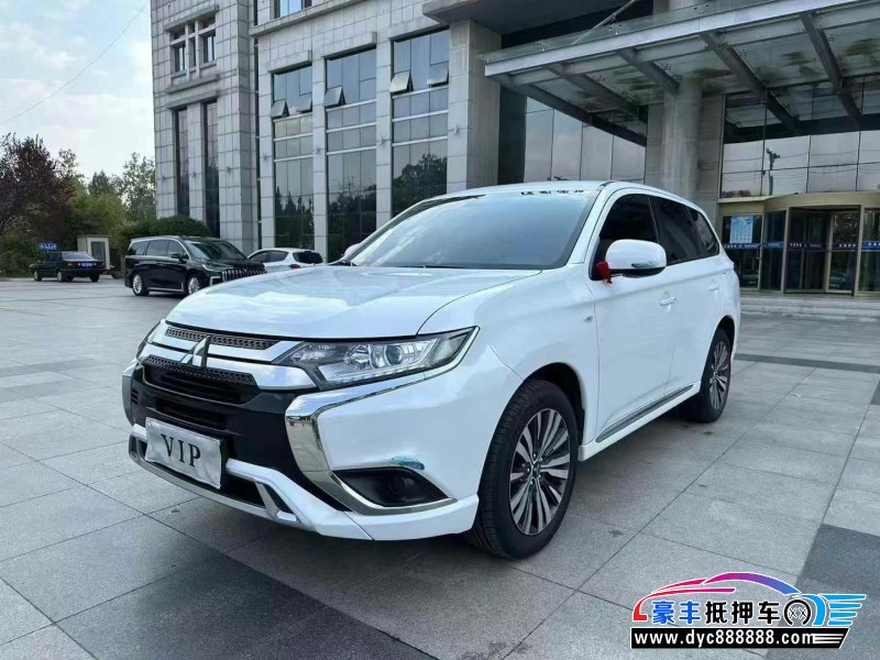 22年三菱欧蓝德轿车抵押车出售