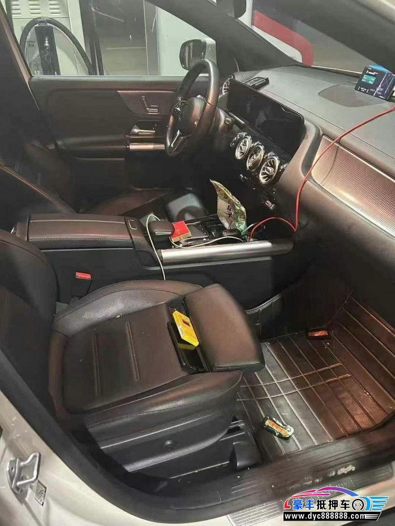 21年奔驰GLASUV抵押车出售