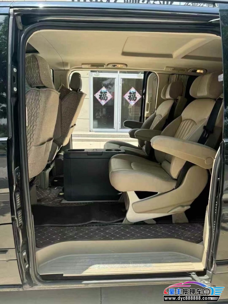 13年奔驰唯雅诺MPV抵押车出售