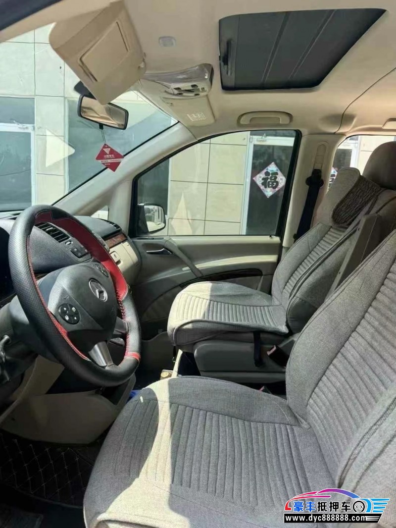 13年奔驰唯雅诺MPV抵押车出售