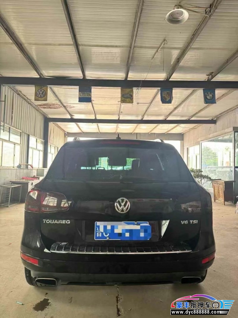 14年大众途锐SUV抵押车出售