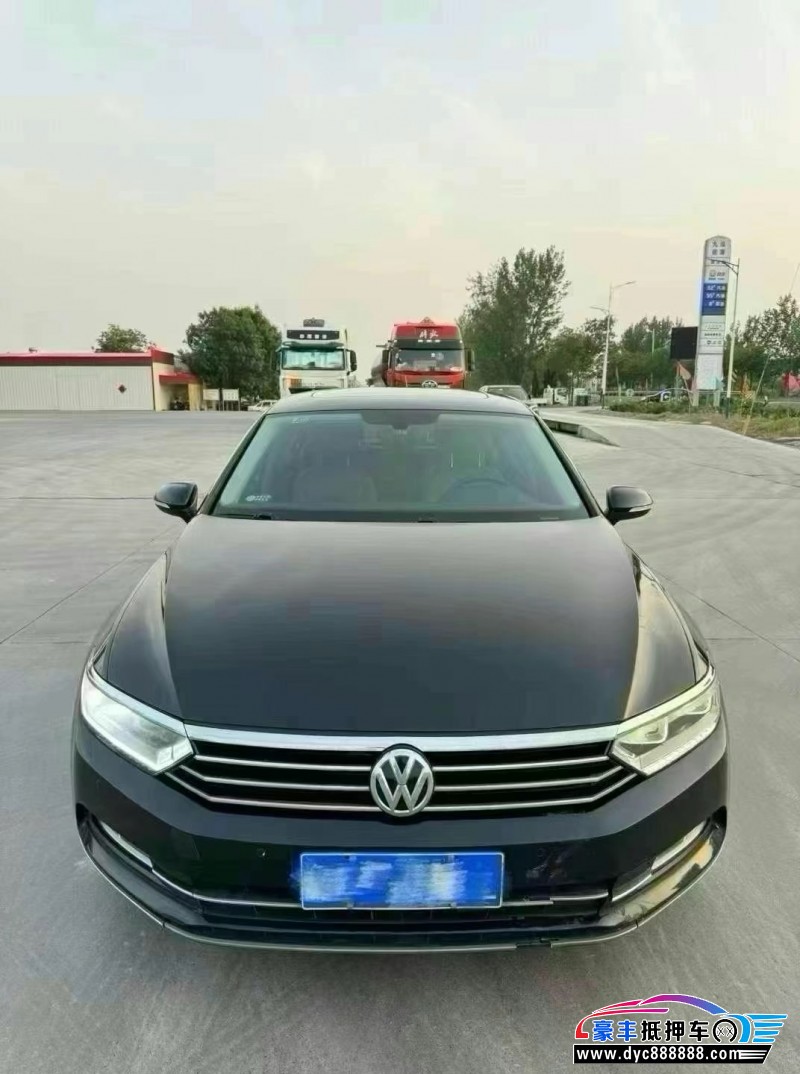 17年大众迈腾轿车抵押车出售