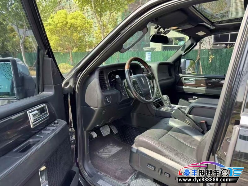 16年林肯领航员轿车抵押车出售