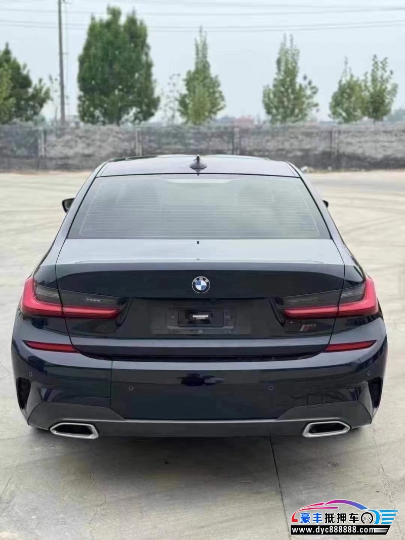 22年宝马3系轿车抵押车出售